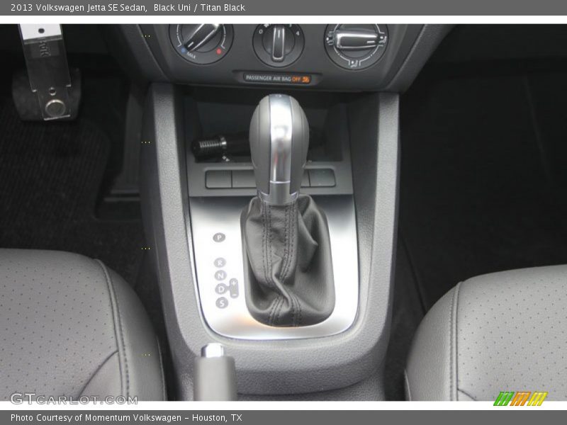Black Uni / Titan Black 2013 Volkswagen Jetta SE Sedan