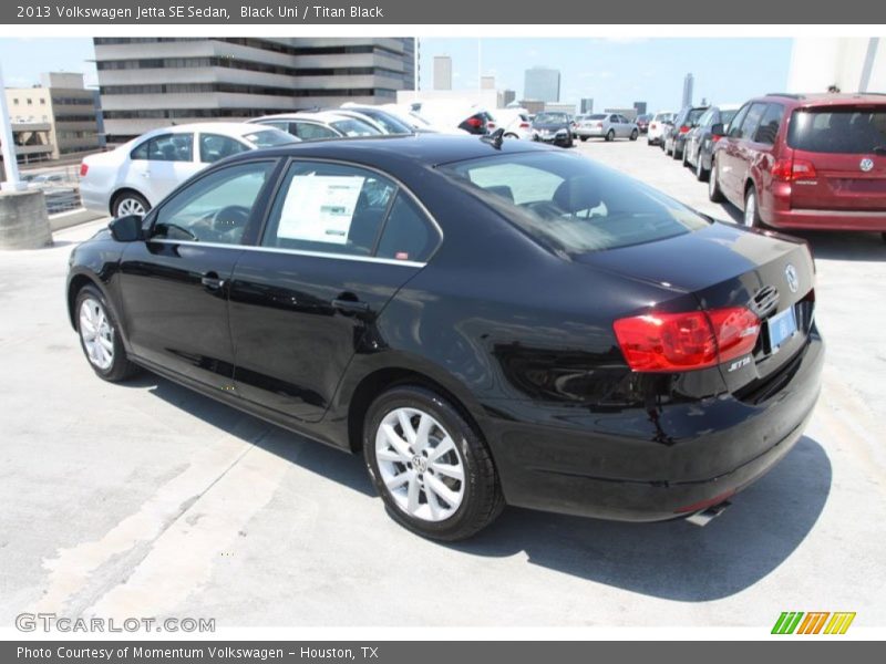 Black Uni / Titan Black 2013 Volkswagen Jetta SE Sedan