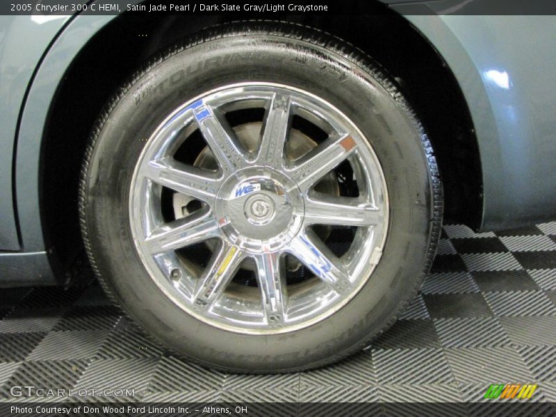 Satin Jade Pearl / Dark Slate Gray/Light Graystone 2005 Chrysler 300 C HEMI
