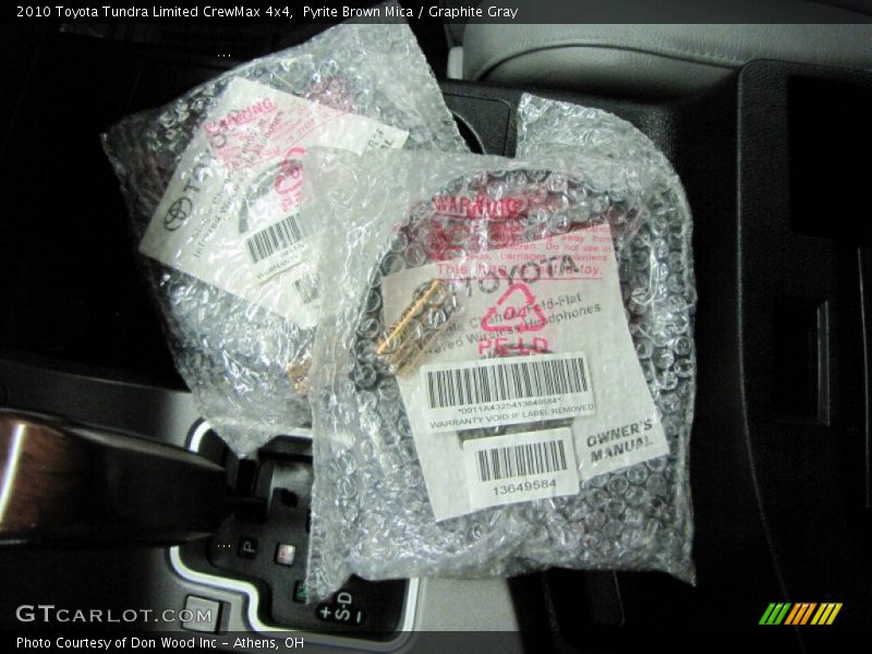 Pyrite Brown Mica / Graphite Gray 2010 Toyota Tundra Limited CrewMax 4x4