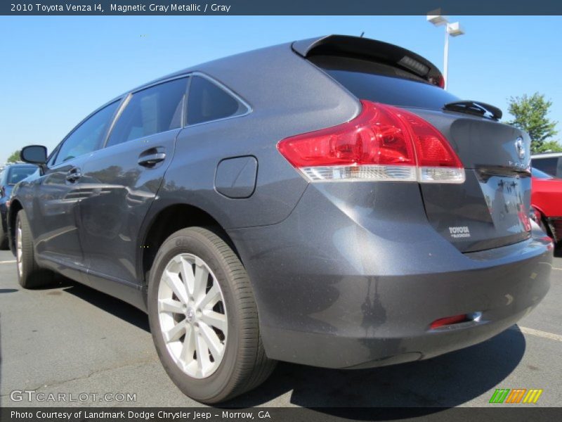 Magnetic Gray Metallic / Gray 2010 Toyota Venza I4