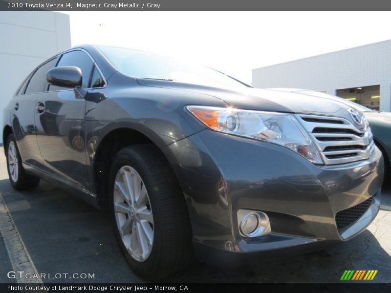 Magnetic Gray Metallic / Gray 2010 Toyota Venza I4