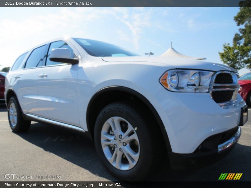 Bright White / Black 2013 Dodge Durango SXT