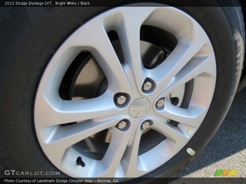 Bright White / Black 2013 Dodge Durango SXT