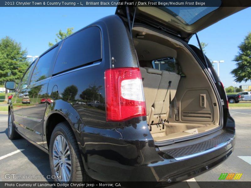 Brilliant Black Crystal Pearl / Dark Frost Beige/Medium Frost Beige 2013 Chrysler Town & Country Touring - L