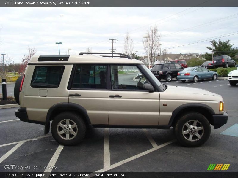 White Gold / Black 2003 Land Rover Discovery S