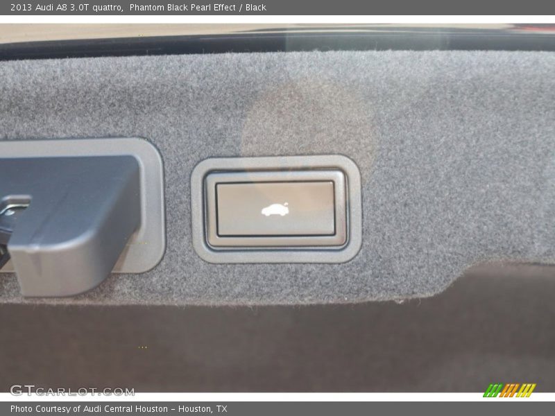 Phantom Black Pearl Effect / Black 2013 Audi A8 3.0T quattro