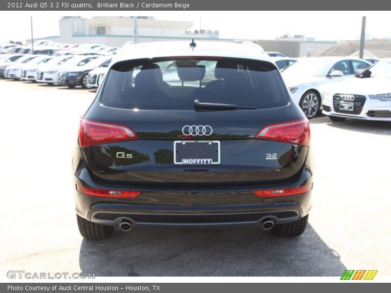 Brilliant Black / Cardamom Beige 2012 Audi Q5 3.2 FSI quattro