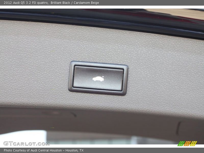Brilliant Black / Cardamom Beige 2012 Audi Q5 3.2 FSI quattro