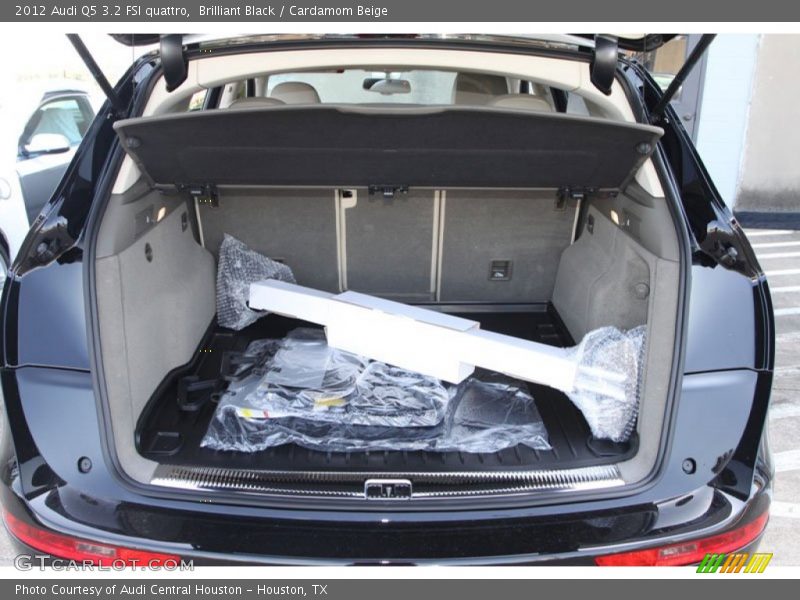Brilliant Black / Cardamom Beige 2012 Audi Q5 3.2 FSI quattro