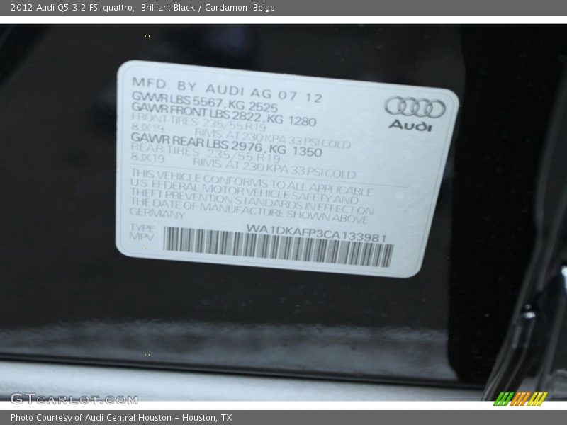 Brilliant Black / Cardamom Beige 2012 Audi Q5 3.2 FSI quattro