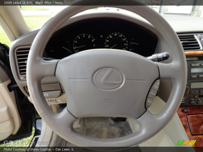 Black Onyx / Ivory 1998 Lexus LS 400