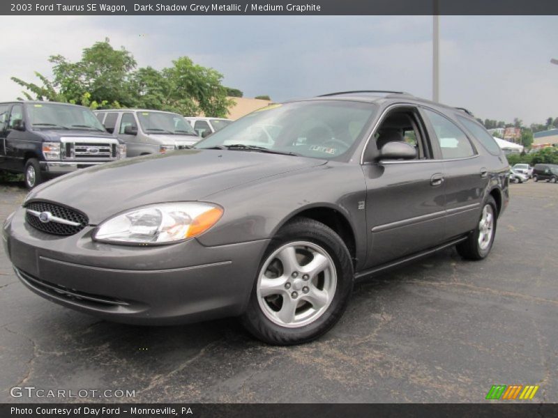 Front 3/4 View of 2003 Taurus SE Wagon