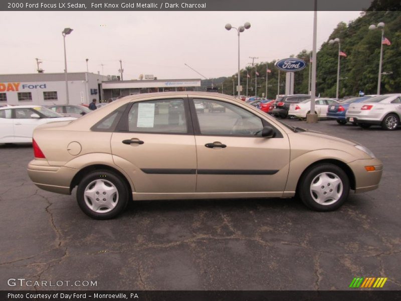 Fort Knox Gold Metallic / Dark Charcoal 2000 Ford Focus LX Sedan