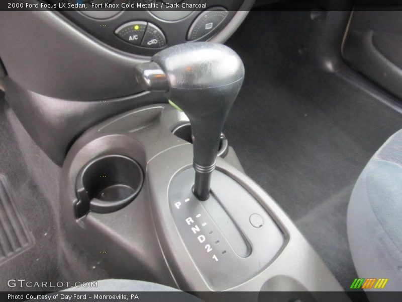 Fort Knox Gold Metallic / Dark Charcoal 2000 Ford Focus LX Sedan