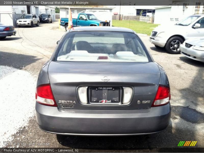 Charcoal Mist Metallic / Midnight 2000 Nissan Sentra XE