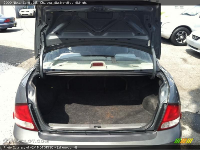 Charcoal Mist Metallic / Midnight 2000 Nissan Sentra XE