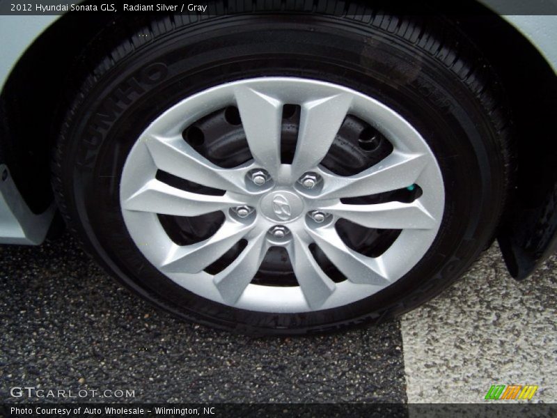 Radiant Silver / Gray 2012 Hyundai Sonata GLS