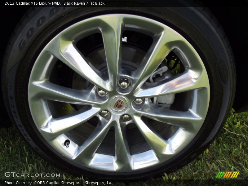  2013 XTS Luxury FWD Wheel