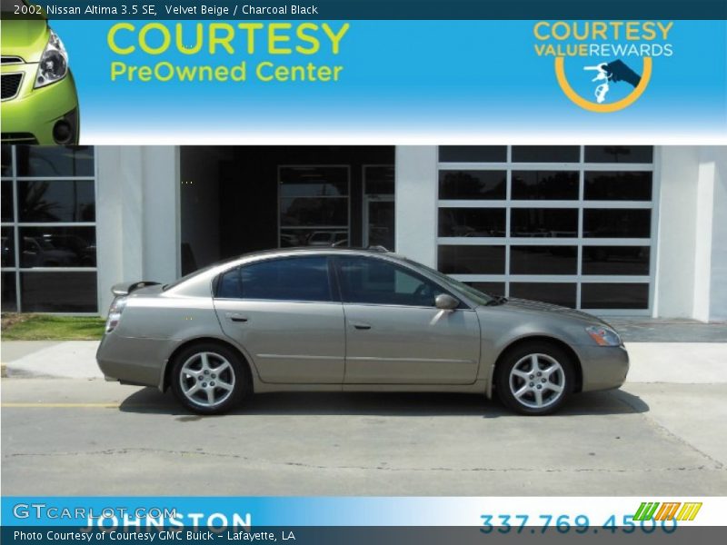 Velvet Beige / Charcoal Black 2002 Nissan Altima 3.5 SE