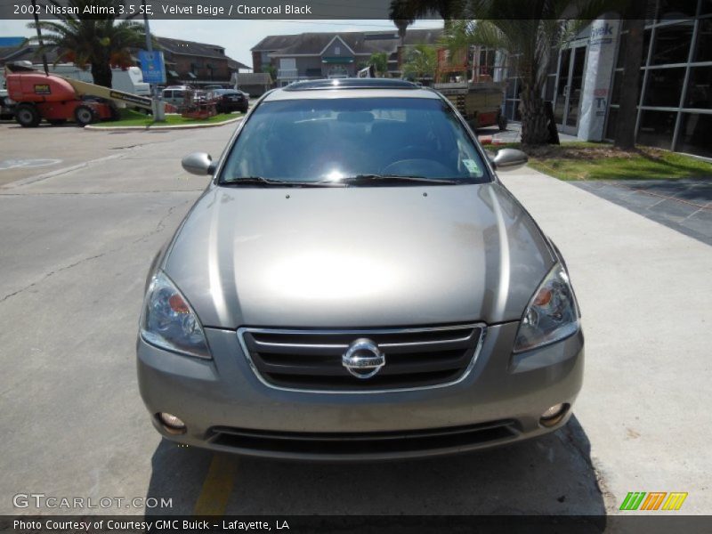 Velvet Beige / Charcoal Black 2002 Nissan Altima 3.5 SE