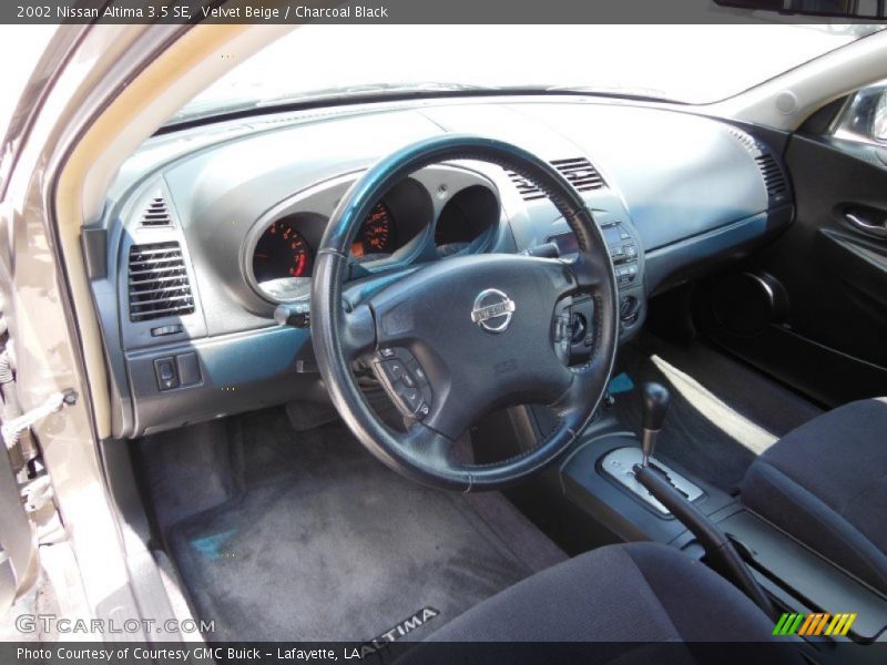 Velvet Beige / Charcoal Black 2002 Nissan Altima 3.5 SE