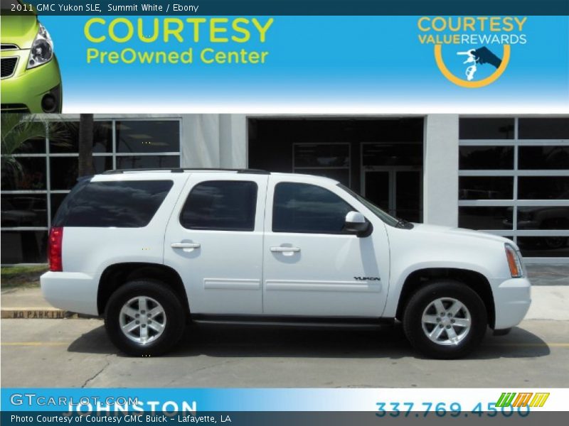 Summit White / Ebony 2011 GMC Yukon SLE