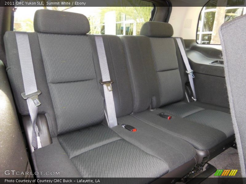 Summit White / Ebony 2011 GMC Yukon SLE