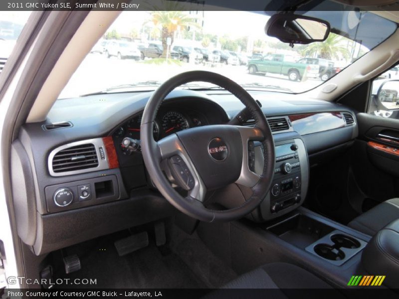 Summit White / Ebony 2011 GMC Yukon SLE
