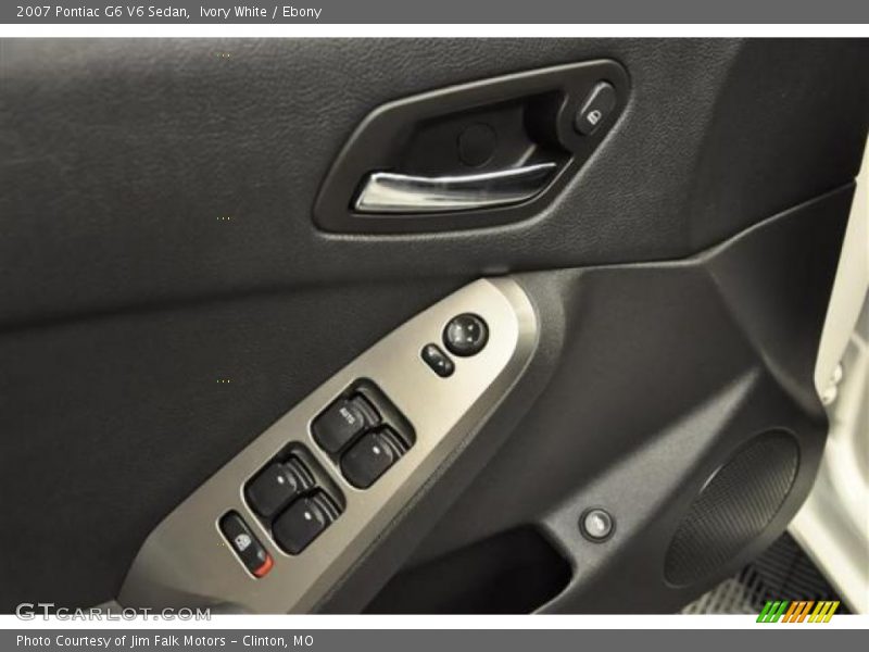 Ivory White / Ebony 2007 Pontiac G6 V6 Sedan