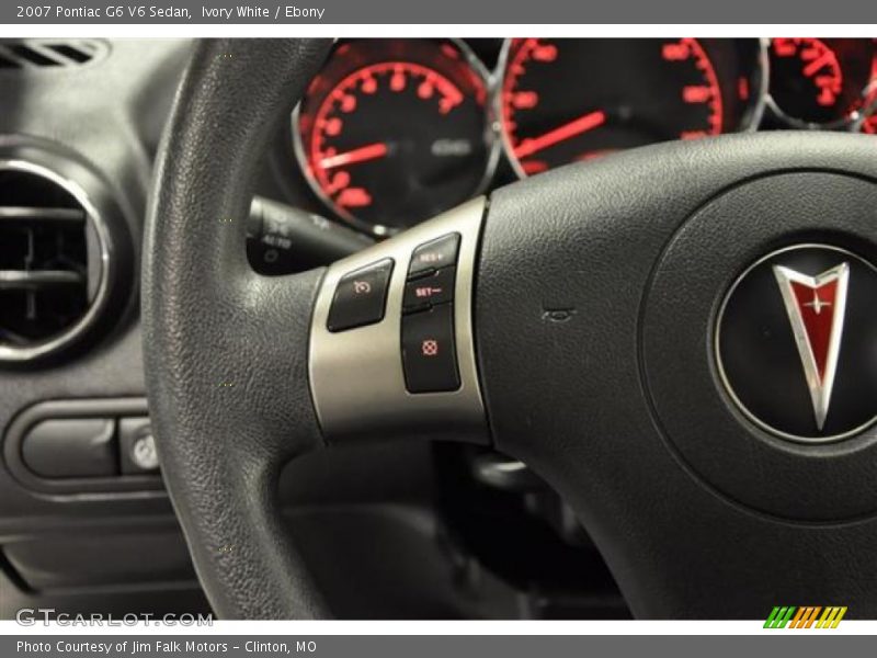 Controls of 2007 G6 V6 Sedan