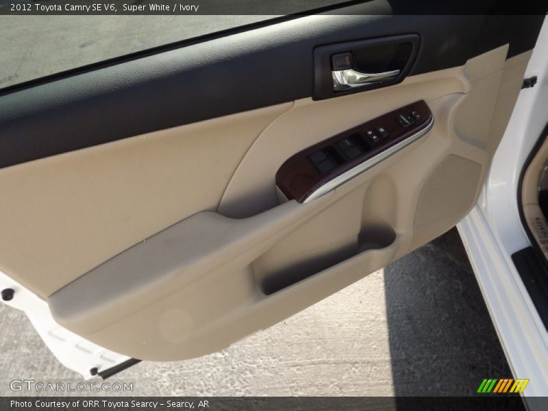 Super White / Ivory 2012 Toyota Camry SE V6