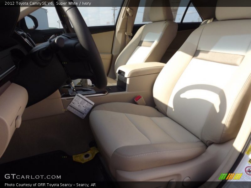 Super White / Ivory 2012 Toyota Camry SE V6