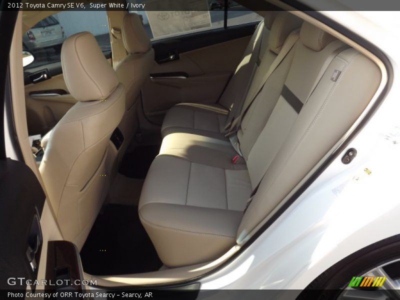 Super White / Ivory 2012 Toyota Camry SE V6