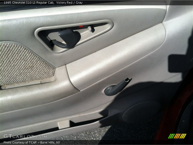 Victory Red / Gray 1995 Chevrolet S10 LS Regular Cab