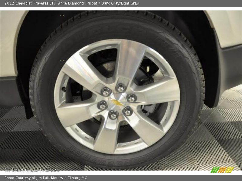 White Diamond Tricoat / Dark Gray/Light Gray 2012 Chevrolet Traverse LT