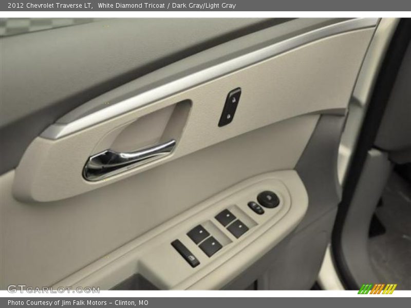 White Diamond Tricoat / Dark Gray/Light Gray 2012 Chevrolet Traverse LT