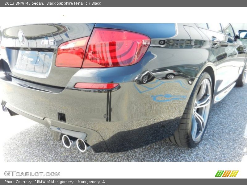 Black Sapphire Metallic / Black 2013 BMW M5 Sedan