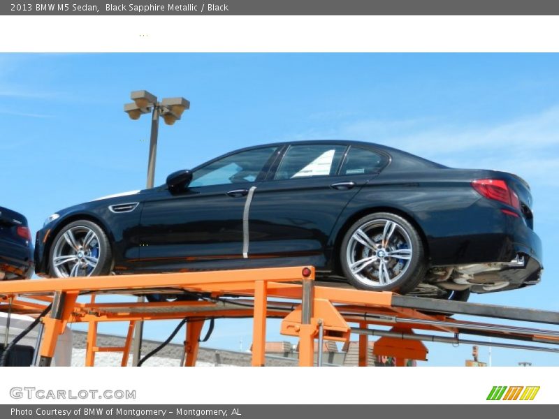  2013 M5 Sedan Black Sapphire Metallic