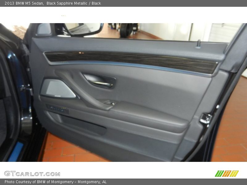 Door Panel of 2013 M5 Sedan