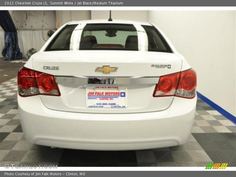 Summit White / Jet Black/Medium Titanium 2012 Chevrolet Cruze LS