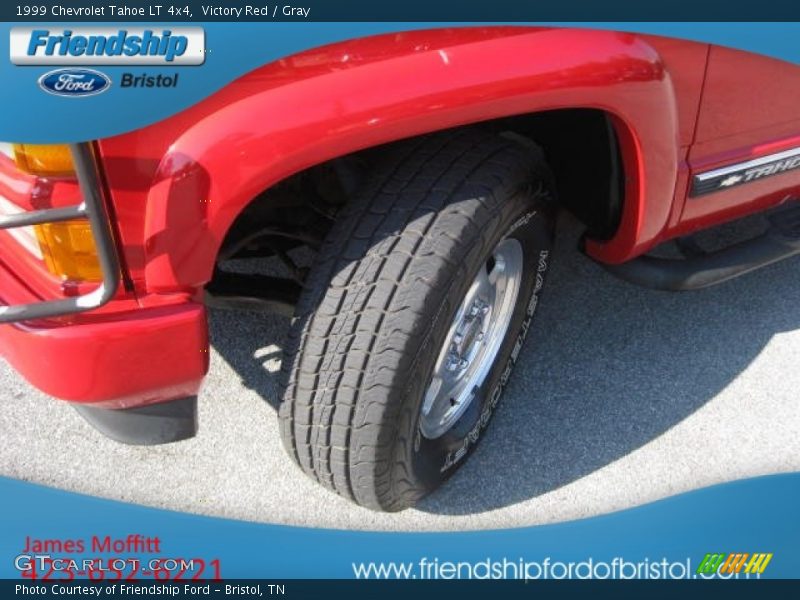 Victory Red / Gray 1999 Chevrolet Tahoe LT 4x4