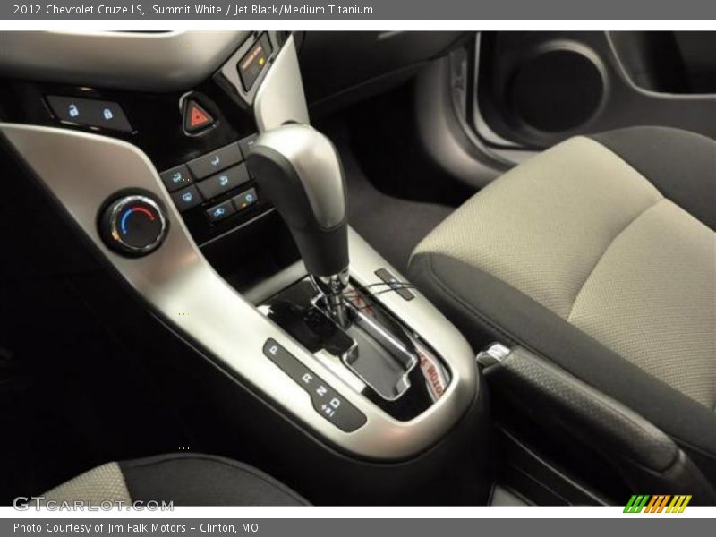 Summit White / Jet Black/Medium Titanium 2012 Chevrolet Cruze LS