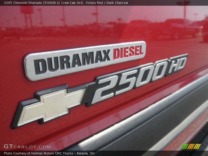 Victory Red / Dark Charcoal 2005 Chevrolet Silverado 2500HD LS Crew Cab 4x4