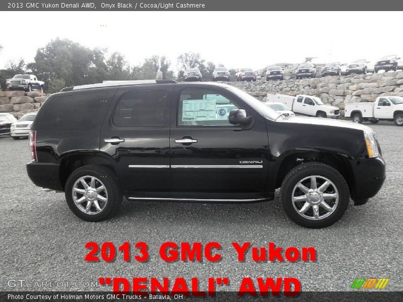 Onyx Black / Cocoa/Light Cashmere 2013 GMC Yukon Denali AWD