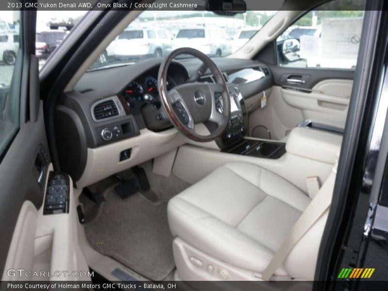 Onyx Black / Cocoa/Light Cashmere 2013 GMC Yukon Denali AWD
