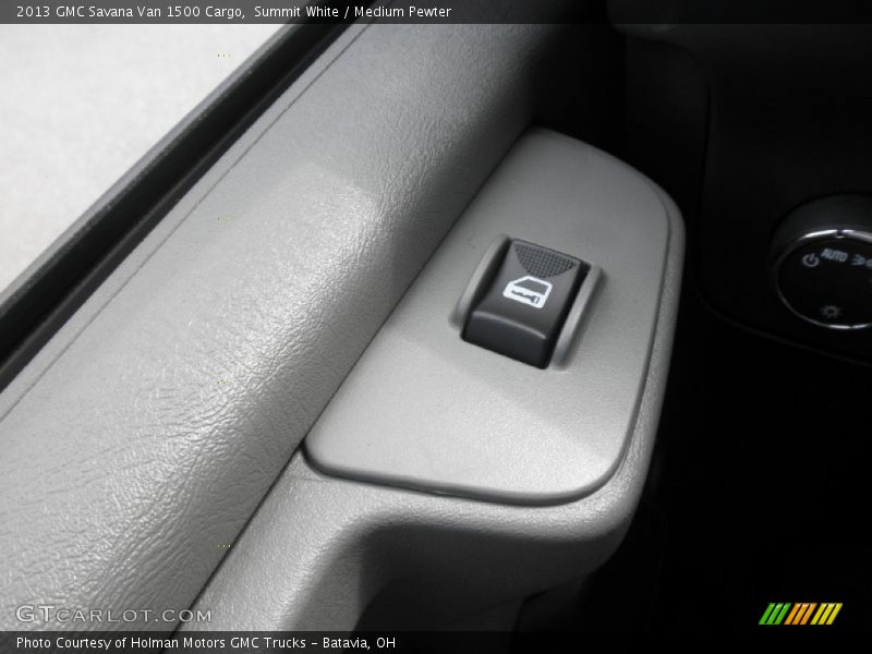 Summit White / Medium Pewter 2013 GMC Savana Van 1500 Cargo