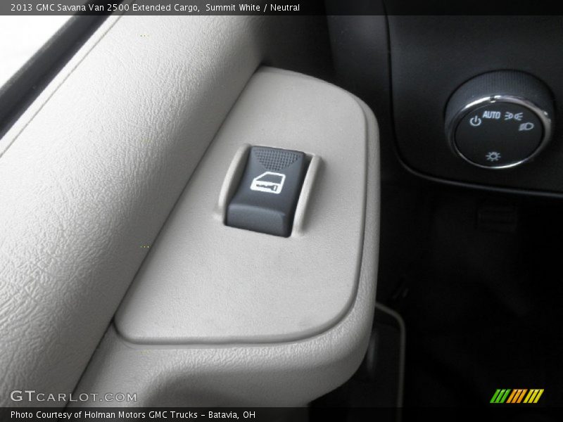 Summit White / Neutral 2013 GMC Savana Van 2500 Extended Cargo