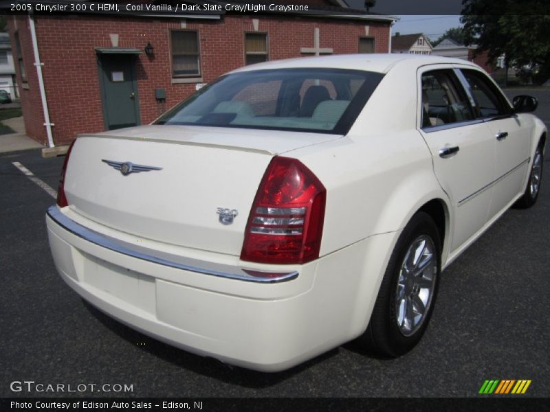 Cool Vanilla / Dark Slate Gray/Light Graystone 2005 Chrysler 300 C HEMI