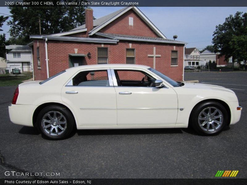 Cool Vanilla / Dark Slate Gray/Light Graystone 2005 Chrysler 300 C HEMI